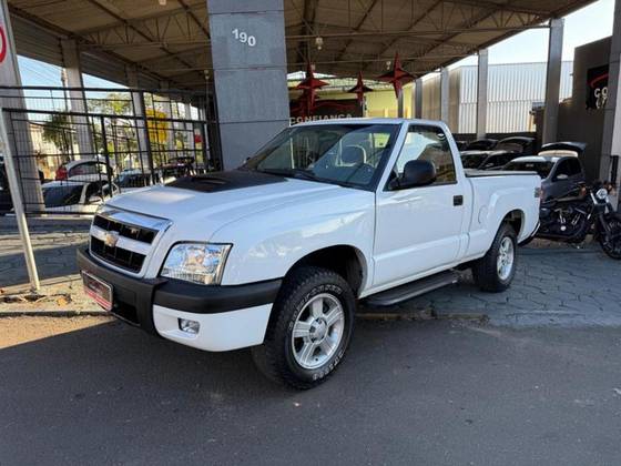 CHEVROLET S10 2.4 ADVANTAGE 4X2 CD 8V FLEX 4P MANUAL CHEVROLET S10 2.4 ADVANTAGE 4X2 CD 8V FLEX 4P MANUAL